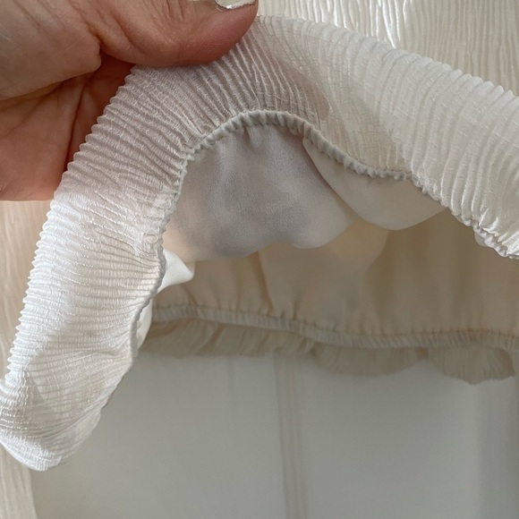 New -  RUFFLED BLOUSE from Nordstrom - Picture 5 of 6